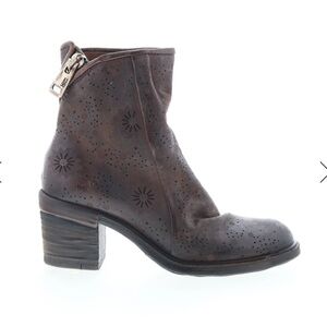 A.S. 98 Jase Floral Womens Gray Leather Ankle & Booties Boots, size 40